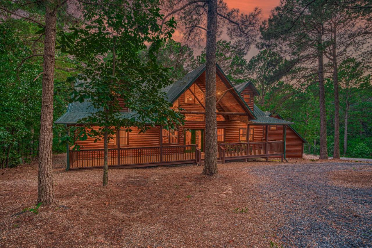 The Eastwood Spacious Retreat With 4 King En-Suites - Hot Tub - Pet-Friendly - Cozy Fire Pit - Prime Location - Multi-Family Брокен-Боу Екстер'єр фото