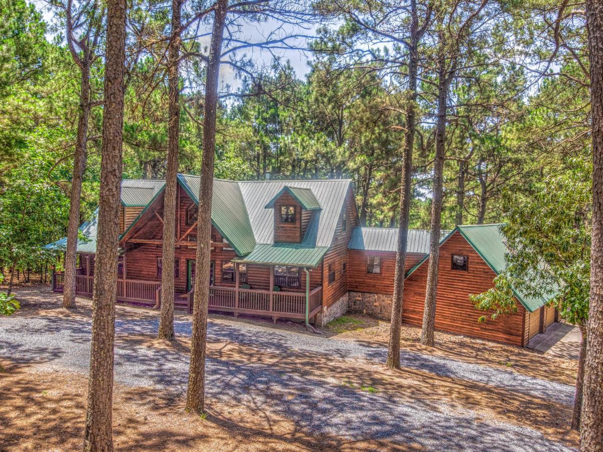 The Eastwood Spacious Retreat With 4 King En-Suites - Hot Tub - Pet-Friendly - Cozy Fire Pit - Prime Location - Multi-Family Брокен-Боу Екстер'єр фото