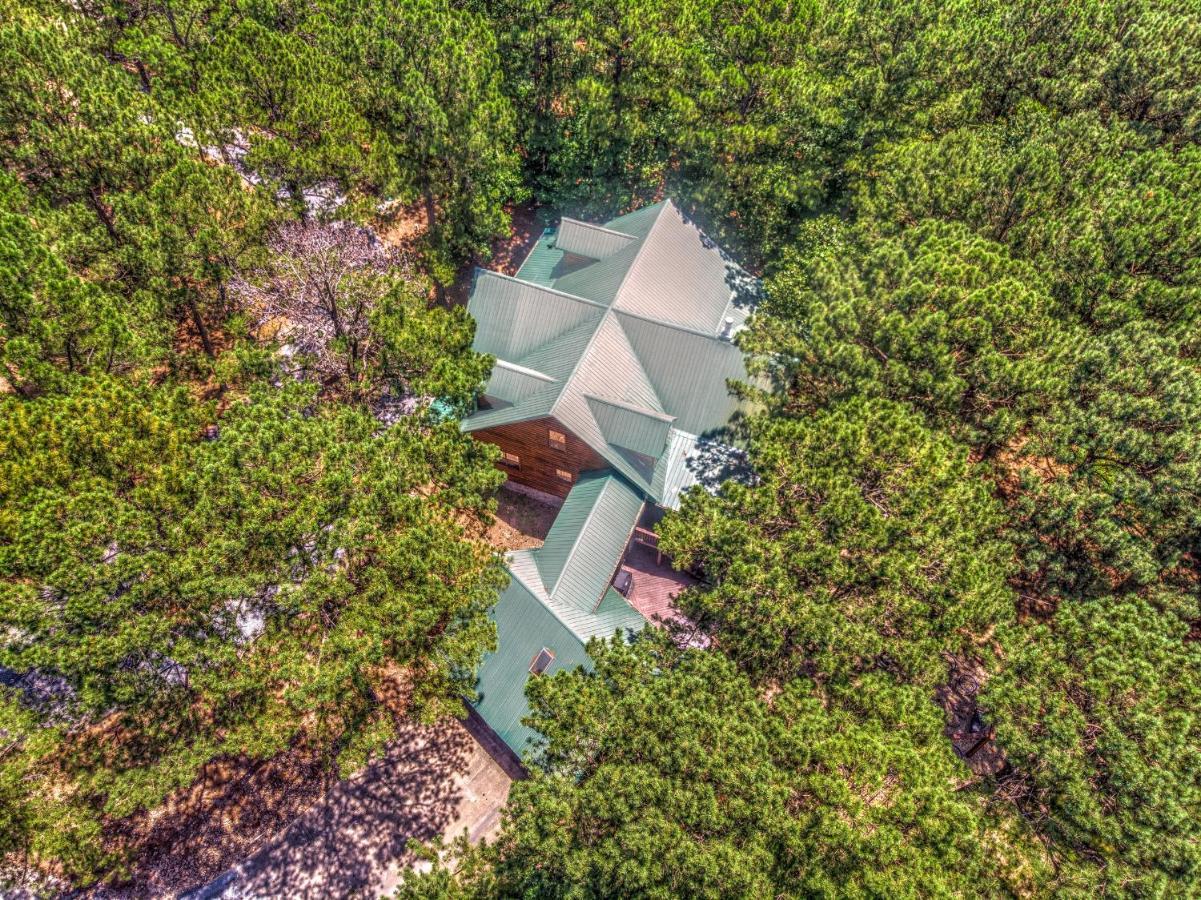 The Eastwood Spacious Retreat With 4 King En-Suites - Hot Tub - Pet-Friendly - Cozy Fire Pit - Prime Location - Multi-Family Брокен-Боу Екстер'єр фото