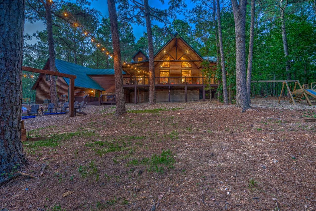 The Eastwood Spacious Retreat With 4 King En-Suites - Hot Tub - Pet-Friendly - Cozy Fire Pit - Prime Location - Multi-Family Брокен-Боу Екстер'єр фото