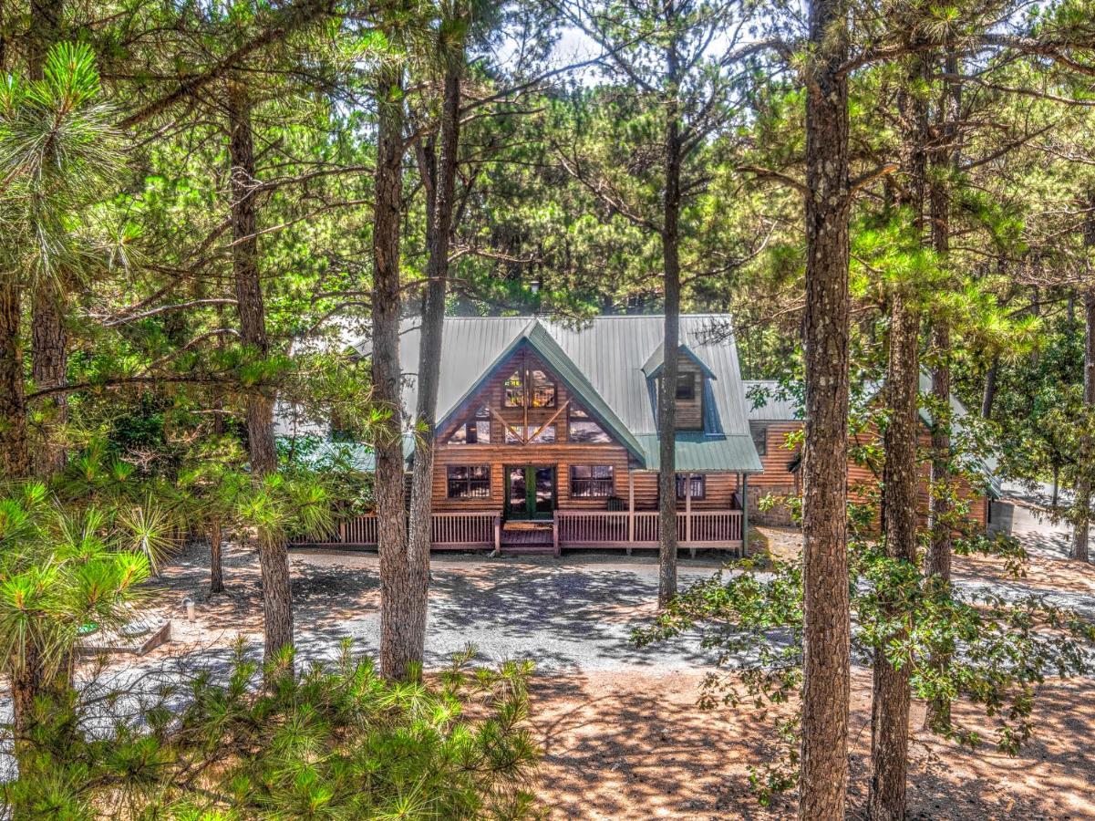 The Eastwood Spacious Retreat With 4 King En-Suites - Hot Tub - Pet-Friendly - Cozy Fire Pit - Prime Location - Multi-Family Брокен-Боу Екстер'єр фото